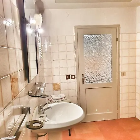 Il Pettirosso 3* Malonno